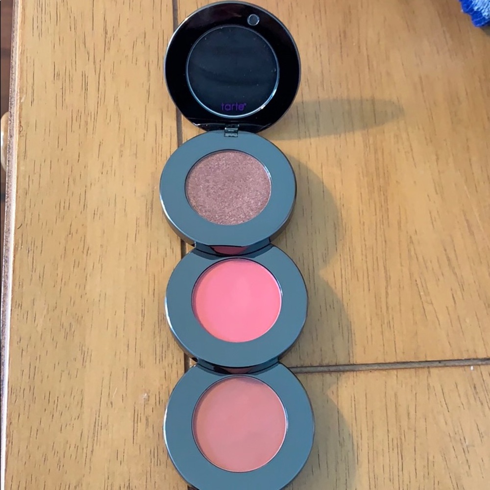 Tarte 9 ways to shine cheek wardrobe.